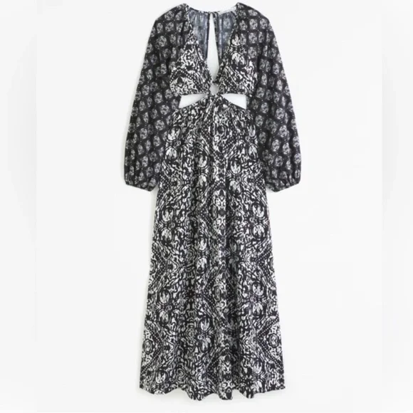 Abercrombie & Fitch Long Sleeve Plunge Cutout Maxi Dress - Picture 3 of 5